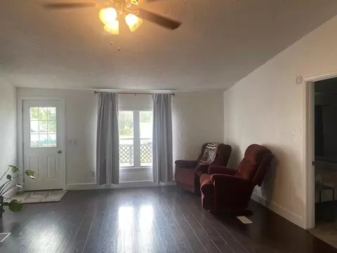 Living - 213 E Garfield Ave, Seymour, MO 65746 photo 2 of 2