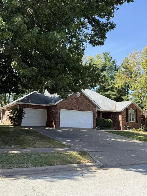 4601 S Quail Creek Ave, Springfield, MO 65810