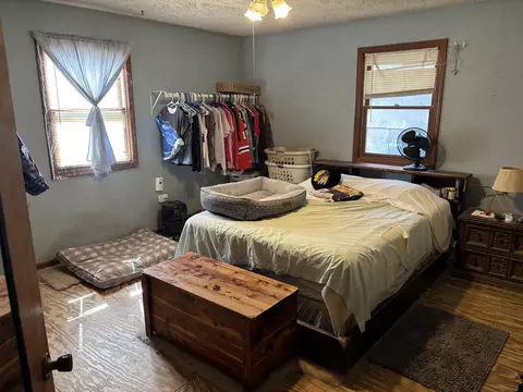Bedroom - 31 Bison Rd, Buffalo, MO 65622 photo 1 of 2