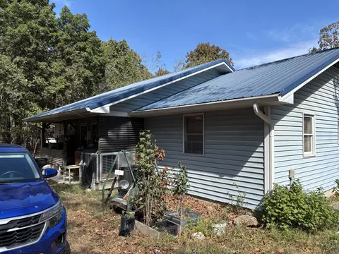 Exterior - 31 Bison Rd, Buffalo, MO 65622 photo 1 of 4