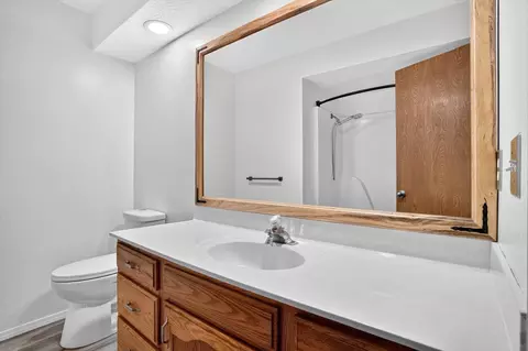 Bath - 3790 S Colgate Ave, Springfield, MO 65807 photo 2 of 2