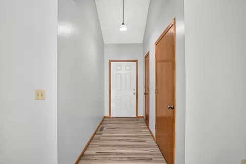 Entry Way - 3790 S Colgate Ave, Springfield, MO 65807 photo 1 of 1