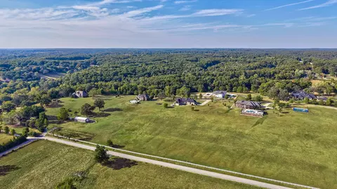 View/Area - 9386 E Maple Ridge Ln, Strafford, MO 65757 photo 6 of 9