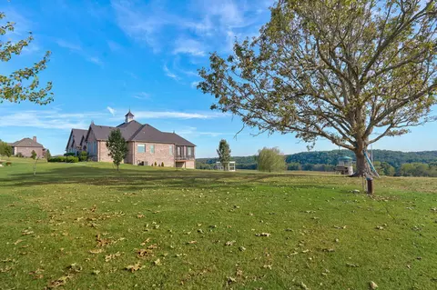 Exterior - 9386 E Maple Ridge Ln, Strafford, MO 65757 photo 10 of 13