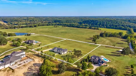 View/Area - 9386 E Maple Ridge Ln, Strafford, MO 65757 photo 2 of 9