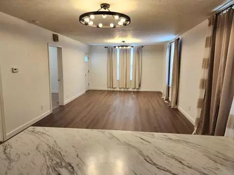 Living - 1211 W Calhoun St, Springfield, MO 65802 photo 7 of 11