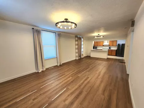 Living - 1211 W Calhoun St, Springfield, MO 65802 photo 2 of 11