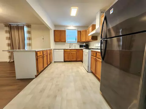 Kitchen - 1211 W Calhoun St, Springfield, MO 65802 photo 6 of 6