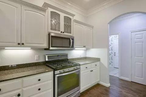 Kitchen - 614 E Falls Cir, Ozark, MO 65721 photo 4 of 4