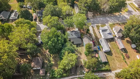 View/Area - 2036 N Pickwick Ave, Springfield, MO 65803 photo 4 of 5