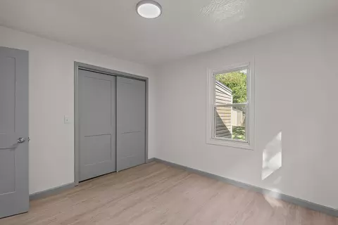 Bedroom - 2036 N Pickwick Ave, Springfield, MO 65803 photo 5 of 7