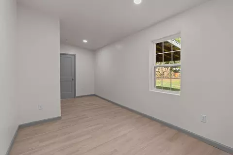 Bedroom - 2036 N Pickwick Ave, Springfield, MO 65803 photo 7 of 7