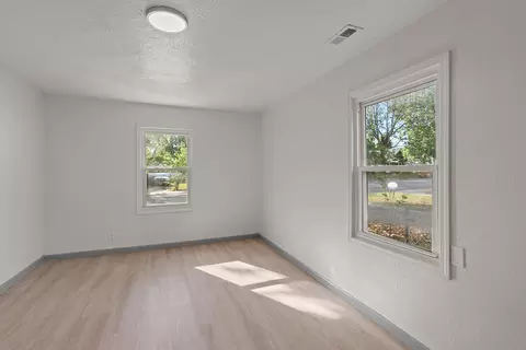 Bedroom - 2036 N Pickwick Ave, Springfield, MO 65803 photo 1 of 7