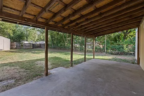 Exterior - 2036 N Pickwick Ave, Springfield, MO 65803 photo 9 of 9