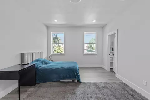 Bedroom - 659 W Bridgewood Ct, Springfield, MO 65803 photo 3 of 3