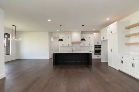Living - 5521 E Cavalcade Ln, Springfield, MO 65802 photo 5 of 5