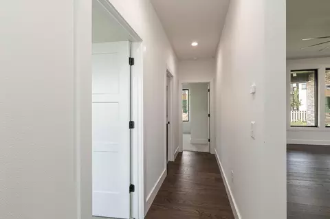 Entry Way - 5521 E Cavalcade Ln, Springfield, MO 65802 photo 5 of 5