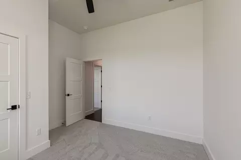 Bedroom - 5521 E Cavalcade Ln, Springfield, MO 65802 photo 6 of 10
