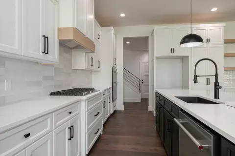 Kitchen - 5521 E Cavalcade Ln, Springfield, MO 65802 photo 3 of 3