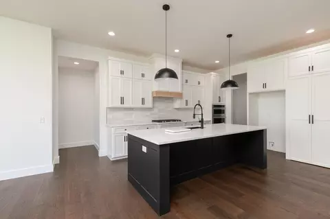 Kitchen - 5521 E Cavalcade Ln, Springfield, MO 65802 photo 2 of 3