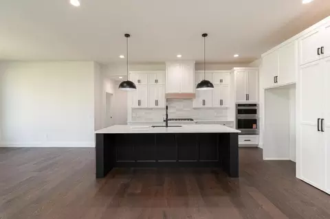 Kitchen - 5521 E Cavalcade Ln, Springfield, MO 65802 photo 1 of 3