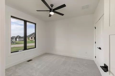 Bedroom - 5521 E Cavalcade Ln, Springfield, MO 65802 photo 7 of 10