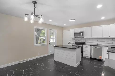 Kitchen - 1247 S Estate Ave, Springfield, MO 65804 photo 1 of 3