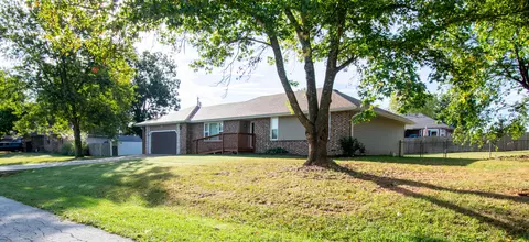 Exterior - 1300 E Rainey St, Ozark, MO 65721 photo 2 of 11