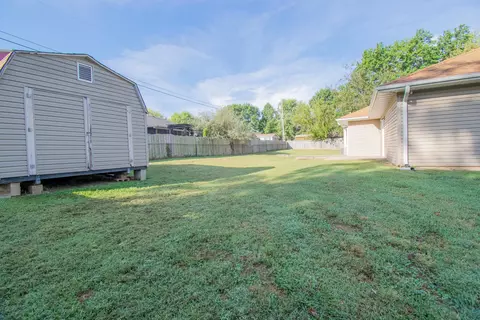 Exterior - 1300 E Rainey St, Ozark, MO 65721 photo 7 of 11