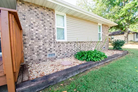 Exterior - 1300 E Rainey St, Ozark, MO 65721 photo 4 of 11