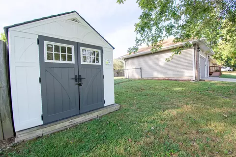 Exterior - 1300 E Rainey St, Ozark, MO 65721 photo 6 of 11