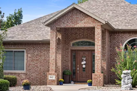 Exterior - 842 Silver Cliff Way, Branson West, MO 65737 photo 7 of 14