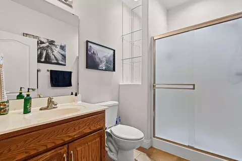 Bath - 842 Silver Cliff Way, Branson West, MO 65737 photo 5 of 6