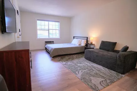 Bedroom - 200 Golf View Dr #B4, Branson, MO 65616 photo 4 of 7
