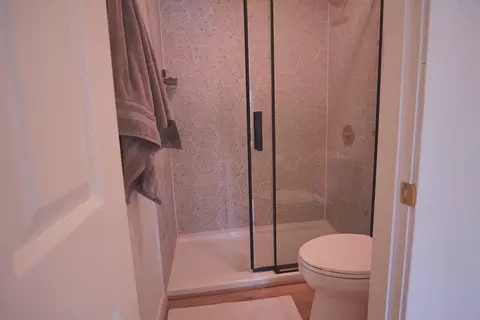 Bath - 200 Golf View Dr #B4, Branson, MO 65616 photo 4 of 4