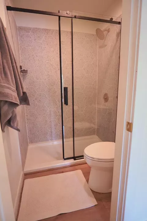 Bath - 200 Golf View Dr #B4, Branson, MO 65616 photo 3 of 4