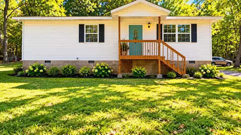 Exterior - 64 Lester St, Bakersfield, MO 65609 photo 6 of 8