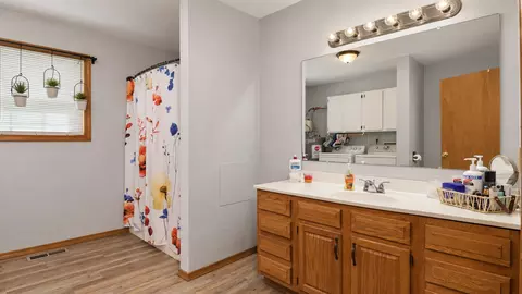 Bath - 64 Lester St, Bakersfield, MO 65609 photo 1 of 1