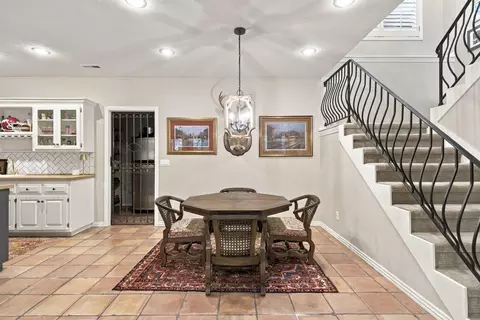 Dining - 2328 S Wind Rose Pl, Springfield, MO 65809 photo 5 of 6
