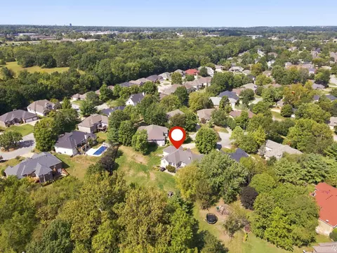 View/Area - 2328 S Wind Rose Pl, Springfield, MO 65809 photo 4 of 7