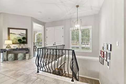 Entry Way - 2328 S Wind Rose Pl, Springfield, MO 65809 photo 3 of 3