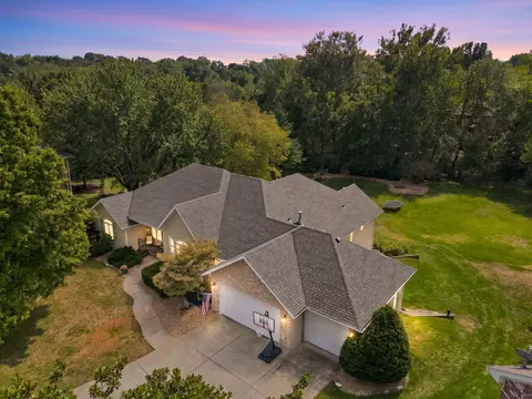 View/Area - 2328 S Wind Rose Pl, Springfield, MO 65809 photo 1 of 7