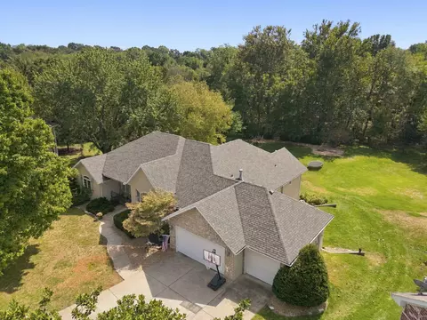 View/Area - 2328 S Wind Rose Pl, Springfield, MO 65809 photo 3 of 7