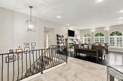 Entry Way - 2328 S Wind Rose Pl, Springfield, MO 65809 photo 1 of 3