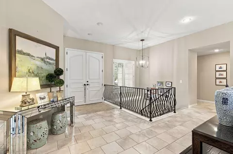 Entry Way - 2328 S Wind Rose Pl, Springfield, MO 65809 photo 2 of 3