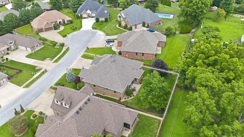 View/Area - 1272 Hayden Ct, Springfield, MO 65804 photo 2 of 5