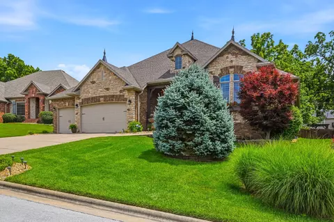 Exterior - 1272 Hayden Ct, Springfield, MO 65804 photo 3 of 8