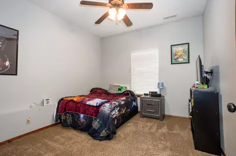 Bedroom - 1095 E Daisy Falls Dr, Nixa, MO 65714 photo 5 of 6