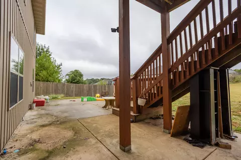 Exterior - 1095 E Daisy Falls Dr, Nixa, MO 65714 photo 5 of 9