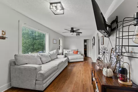 Living - 2119 W Farm Road 98 Dr, Springfield, MO 65803 photo 1 of 1